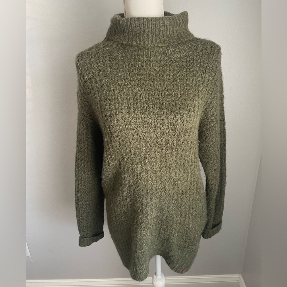 Chunky Wool Blend Olive Green Turtleneck Sweater